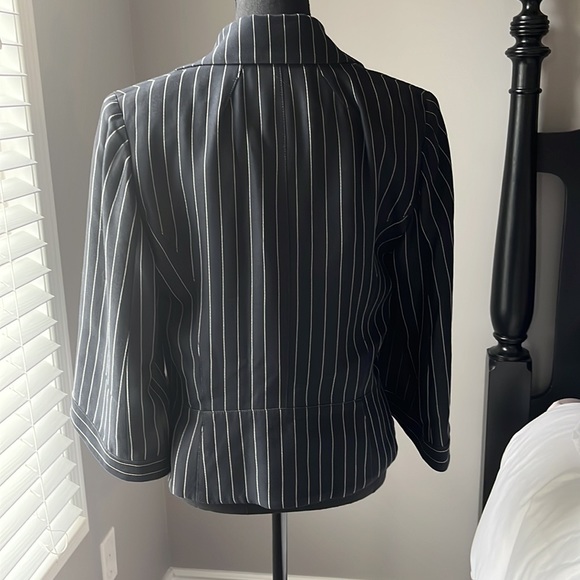 Franco Mirabelli jacket and sarong belt. Size 12. Navy - Picture 3 of 4